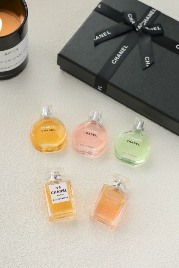 Chanel香水小样礼盒